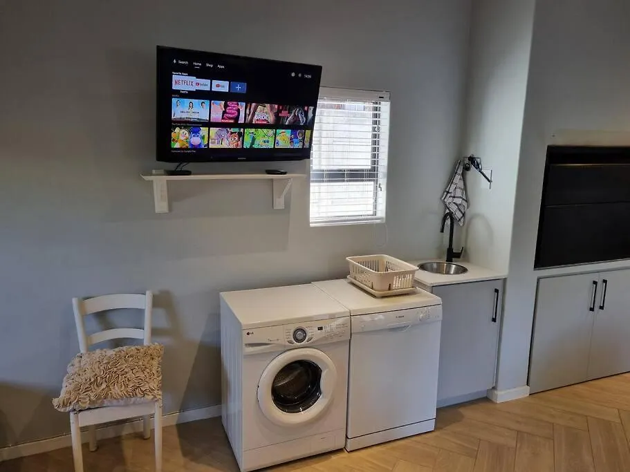 Spacious Lanes Cottage And Garage Parking Kapstadt Apartment