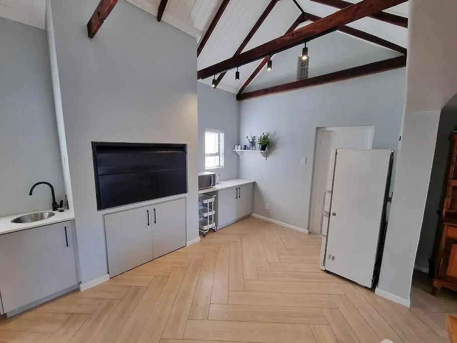 Apartment Spacious Lanes Cottage And Garage Parking Kapstadt