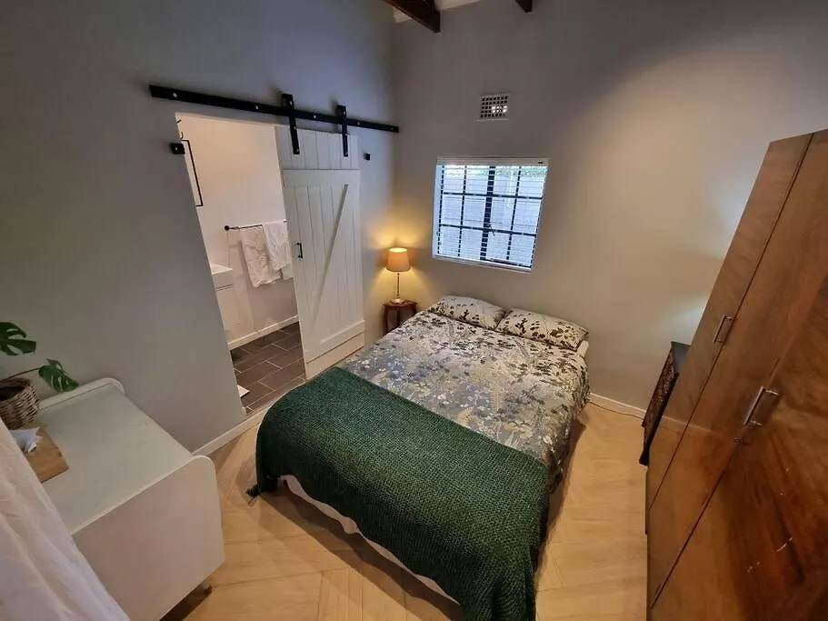 Spacious Lanes Cottage And Garage Parking Kapstadt Apartment